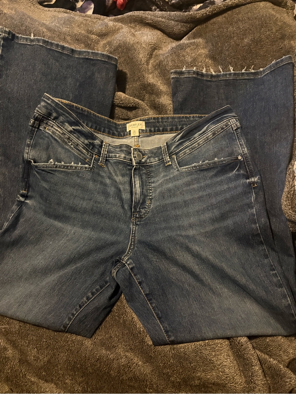Women’s Boot-Cut Jeans in Dark Blue by